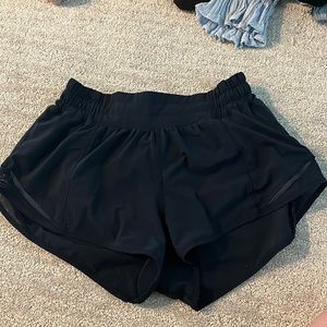 Lululemon Hotty Hot Shorts 2inch